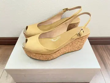 [새상품급] 지미추 오픈토 웨지힐 샌들