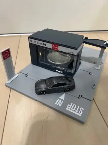 NISSAN 자동차 딜러 세트