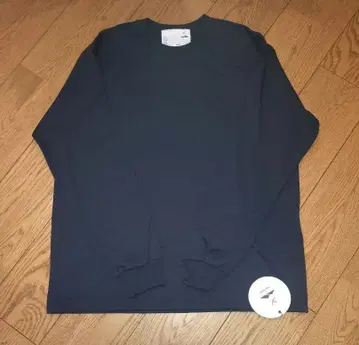 택 포함 새상품 nordisk M 사이즈 블랙 긴팔 티셔츠