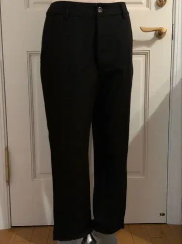 Veritecoeur 블랙 울 팬츠