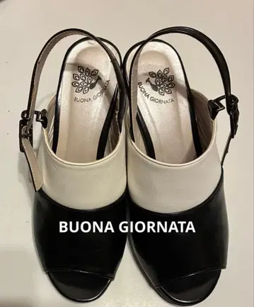BUONA GIORNATA 오픈토 샌들 블랙 화이트 L