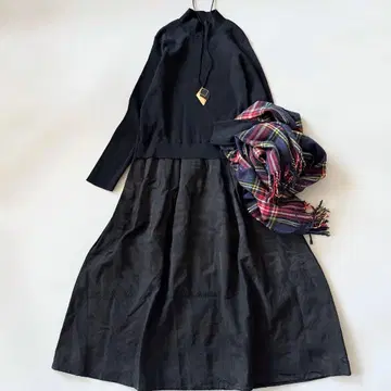 히로코비스 도킹 긴팔 니트 원피스 L 사이즈 이소재