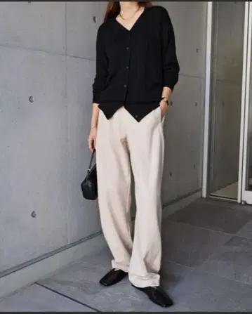 새상품 미사용 evernavy 분또 커브 팬츠 S 아이보리