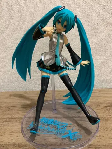 하츠네 미쿠 10주년 피규어 (상자 없음)