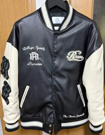 릴룸 Re.room 블랙 가죽풍 바시티 자켓