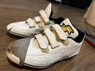 SSK 프로 엣지 화이트 컬러 금 스파이크 P 가죽 왼쪽 부착