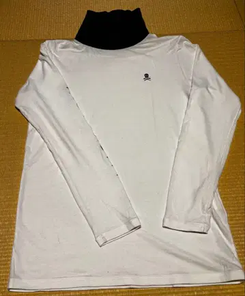 [ 골프웨어 ] MARK&LONA 터틀넥 셔츠 화이트