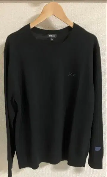 유니클로 카우스 윈터 캐시미어 크루넥 스웨터