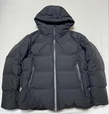 새상품급 UNIQLO 유니클로 심리스 다운 파카 블랙 3D 22년 XL