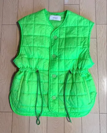 ASTRAET 아스트라에트 퀼팅 베스트 네온 컬러 그린