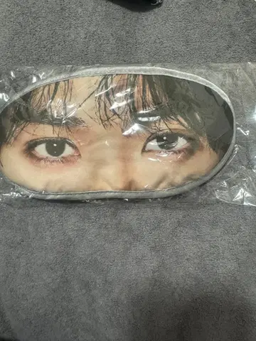 후지와라 이츠키 안대