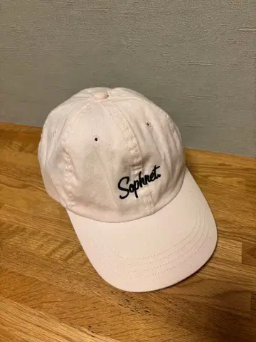 Sophnet. 옅은 핑크 로고 캡 소프넷