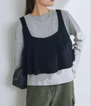 리브 x 립 니트 뷔스티에 블랙