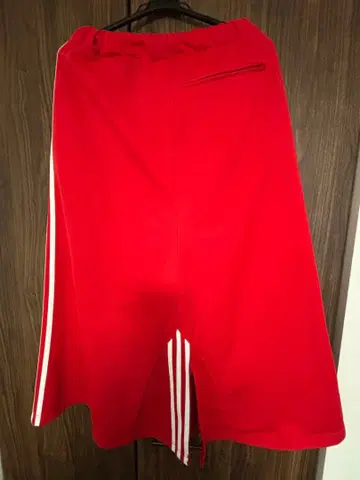 adidas 레드 롱 스커트 3라인