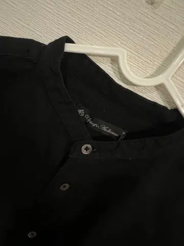 블랙 밴드 카라 셔츠