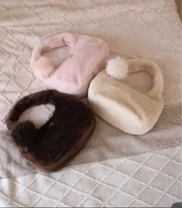 NICE CLAUP 퍼 숄더백 핑크