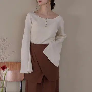 버튼 디자인 플레어 슬리브 리브 니트