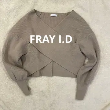 FRAY I.D 오프숄더 크로스 카슈쿨 스웨터