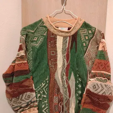 레어 컬러 COOGI 3D 니트 화이트 택 호주 스웨터