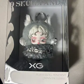 POP MART SKULL PANDA XG 콜라보 스컬 팬더