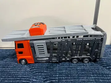 토미카 대회전 발차! 리모컨 빅 커리어 자동차