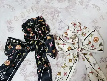 스카프 리본 포함 스크런치 2세트 블랙 화이트