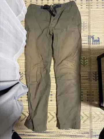 올리브색 워크 팬츠 허리 조절 가능