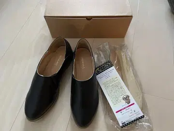 Live in comfort 리브인컴포트 부드러운 플랫 슈티 블랙