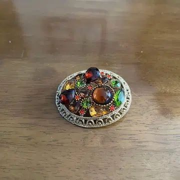 컬러풀 스톤 시스루 조각 브로치