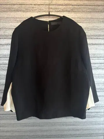 PEELSLOWLY (피얼슬로리) 블랙 스커트 수트 (상의 포함)