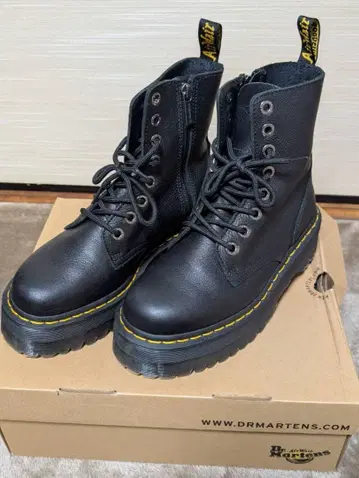 Dr. Martens Jadon III 블랙 부츠 UK5
