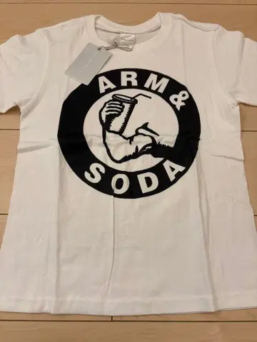 넘버나인 ARM & SODA T셔츠