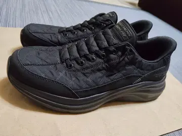 Skechers 스니커즈 (블랙)