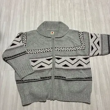 집업 니트 가디건 그레이 기하학 패턴