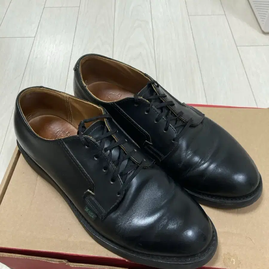 Red Wing Postman 101 250