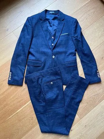 남성용 미사용품 수트 3세트 S 사이즈