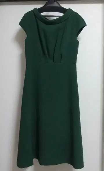 스트로베리 필드 원피스