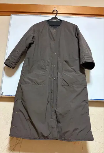 롱 코트 퀼팅 디자인 브라운 블랙 리버서블