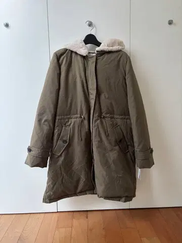 SIMPLE LIFE 따뜻한 다운 코트 (미사용)