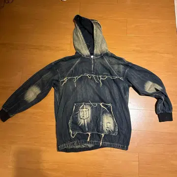 데미지 가공 후드 부착 데님 자켓