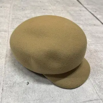 새상품 8690엔 REBECCA 이탈리아제 울 헌팅 캡 레베카