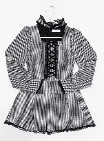 pium 레이스업 초커 상의 미니 스커트 깅엄 셋업