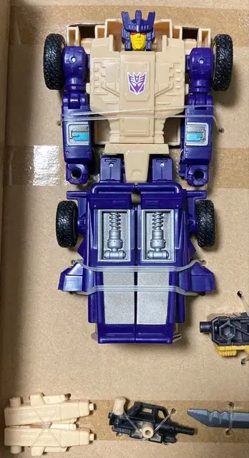 트랜스포머 레거시 라카스