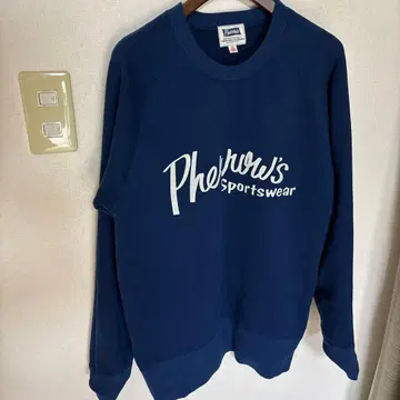 Pherrow's 네이비 맨투맨