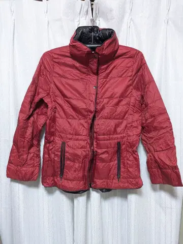 다운 자켓 빨간색 휴대용