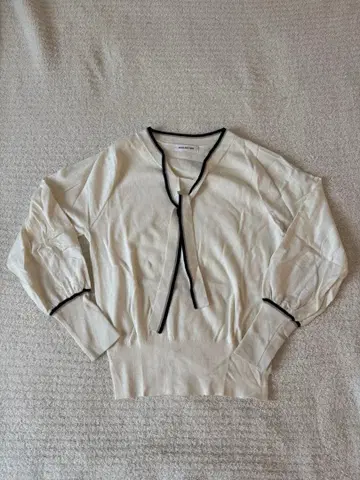 NATURAL BEAUTY BASIC 리본 포함 긴팔 니트