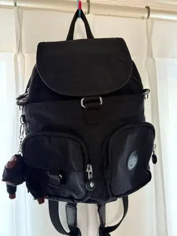 키플링 블랙 멀티 포켓 백팩