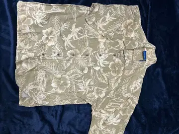 올리브 그린 하와이안 프린트 반팔 셔츠