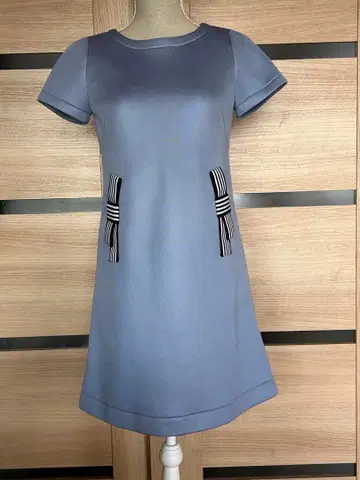 유니버셜 뮤즈 블루 계열 반팔 A라인 원피스 ( M )