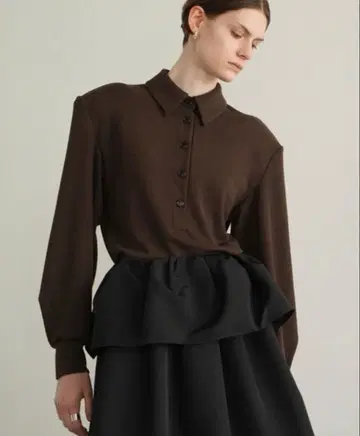 완판템 CLANE 파워 숄더 폴로 탑스